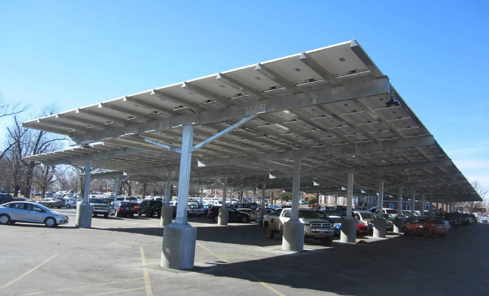 鋼結(jié)構(gòu)車(chē)棚(懸拉型)